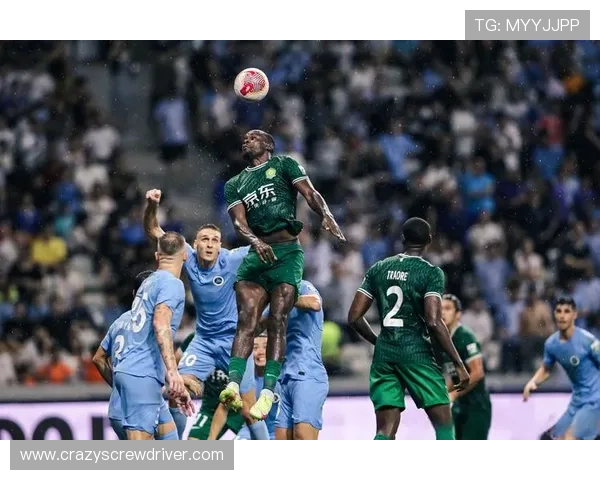 英博0-1新鹏城上半场 埃杜-加西亚破门 马莱莱疑似伤退