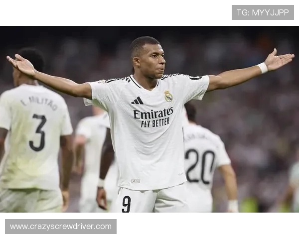 姆巴佩当选西甲十月最佳球员三战全胜场场进球展现王者风范