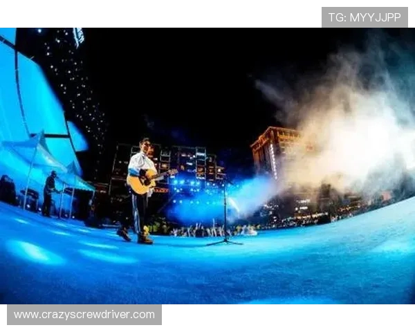 拜仁主场进球改播康康舞曲用欢快旋律点燃全场热情氛围