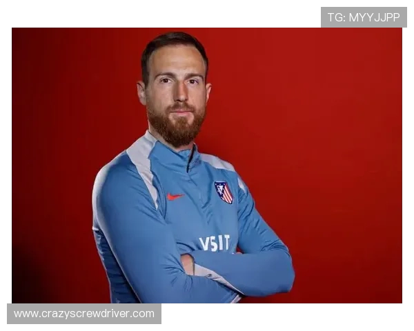 职业生涯第六次获奖，奥布拉克领取萨莫拉奖